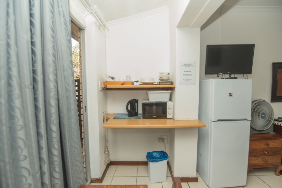 6 Bedroom Property for Sale in Bluewater Bay Eastern Cape